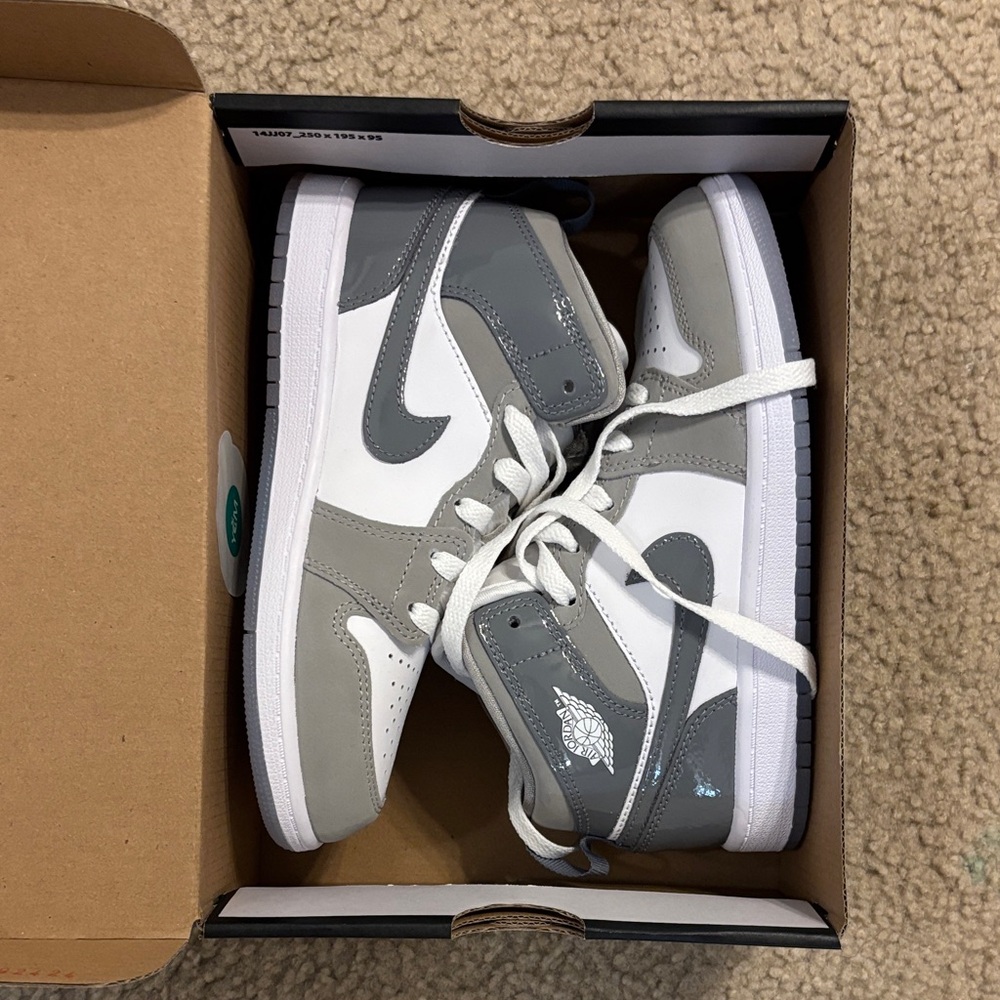 Jordan 1 Mid SE Gray and White High-Top Sneakers